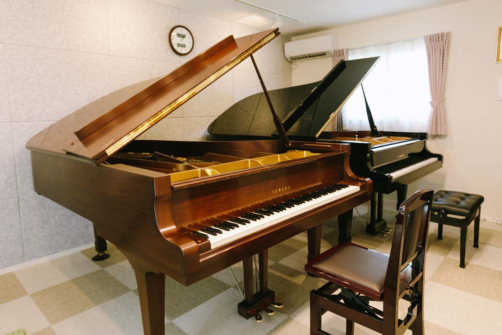 グランドピアノ2台の本格的な設備環境